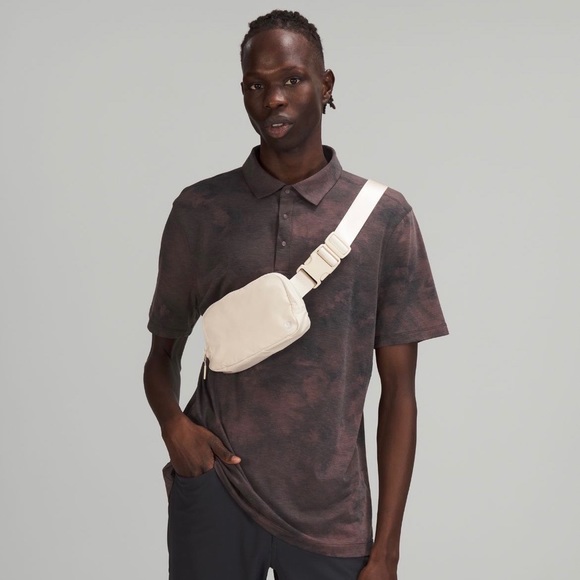 Lululemon Everywhere Belt Bag White Opal - Picture 5 of 8